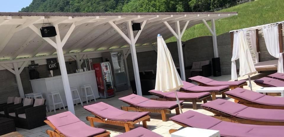 Pensiunea Deian-Clisura Dunarii Moldova Noua Exterior foto