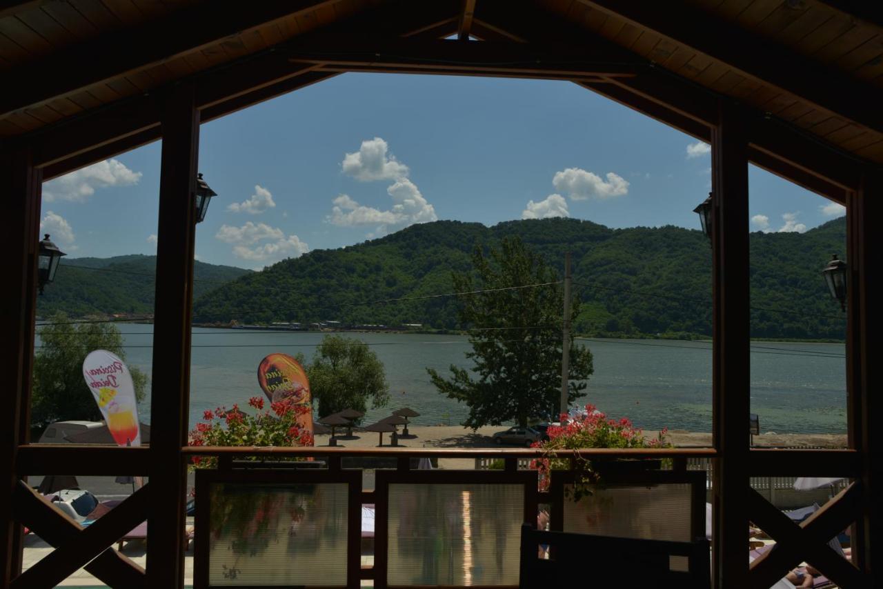 Pensiunea Deian-Clisura Dunarii Moldova Noua Exterior foto